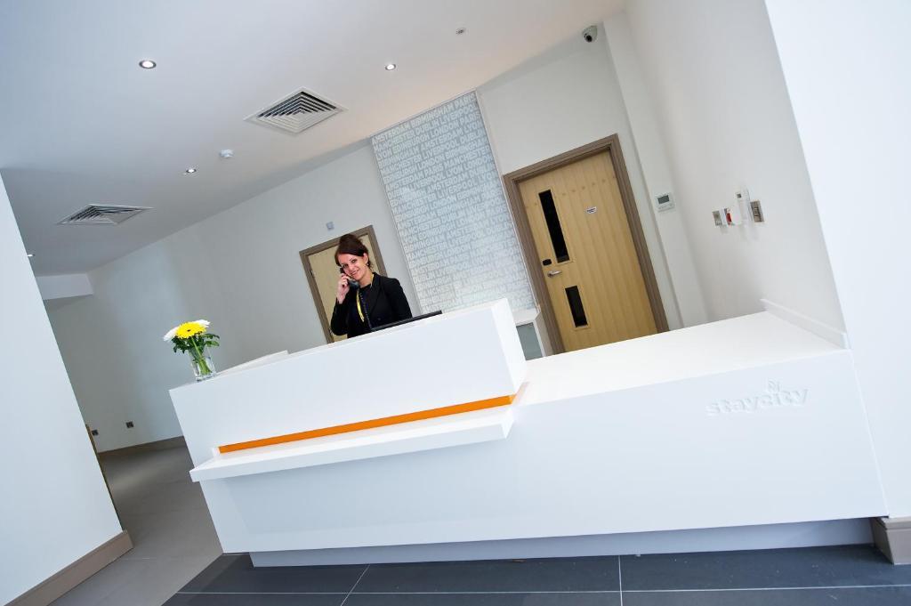Staycity Greenwich High Road Hotel de apartamente 3*